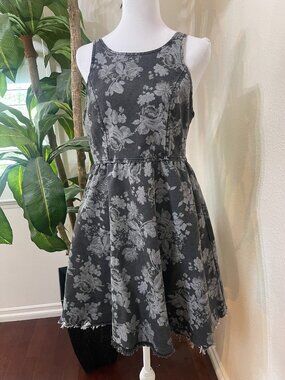 Some Days Lovin Showdown Floral Denim Skater Dress S NWT